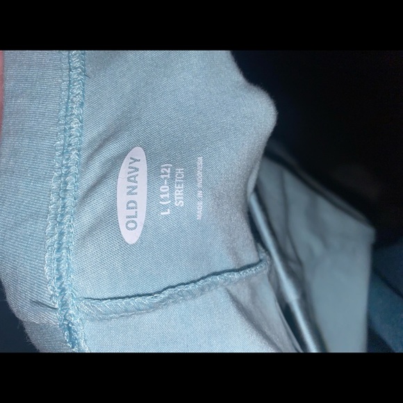 Old navy pants - Picture 4 of 7